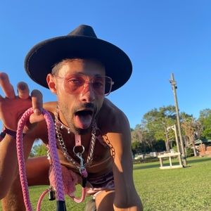 Meet your Posher, Parker